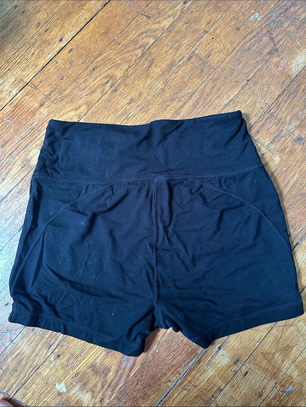 BOODY Black High-Rise Bike Shorts with Subtle Logo - Picture 3 of 3